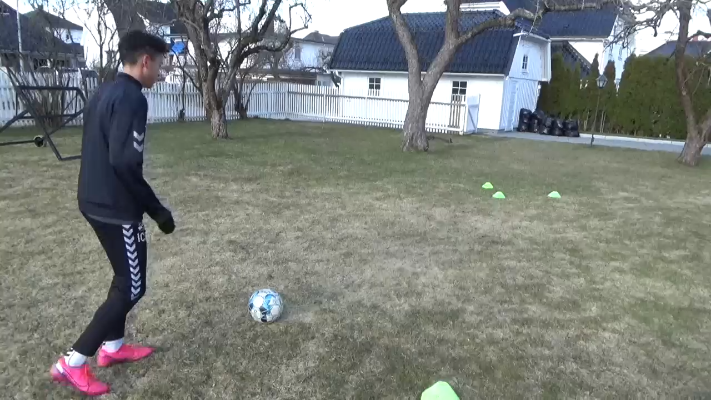 9 Zidane venstre.mp4